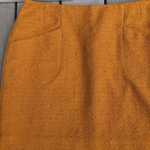 OUTBACK RED lined, textured marigold skirt size 8 - Picture 2 of 7